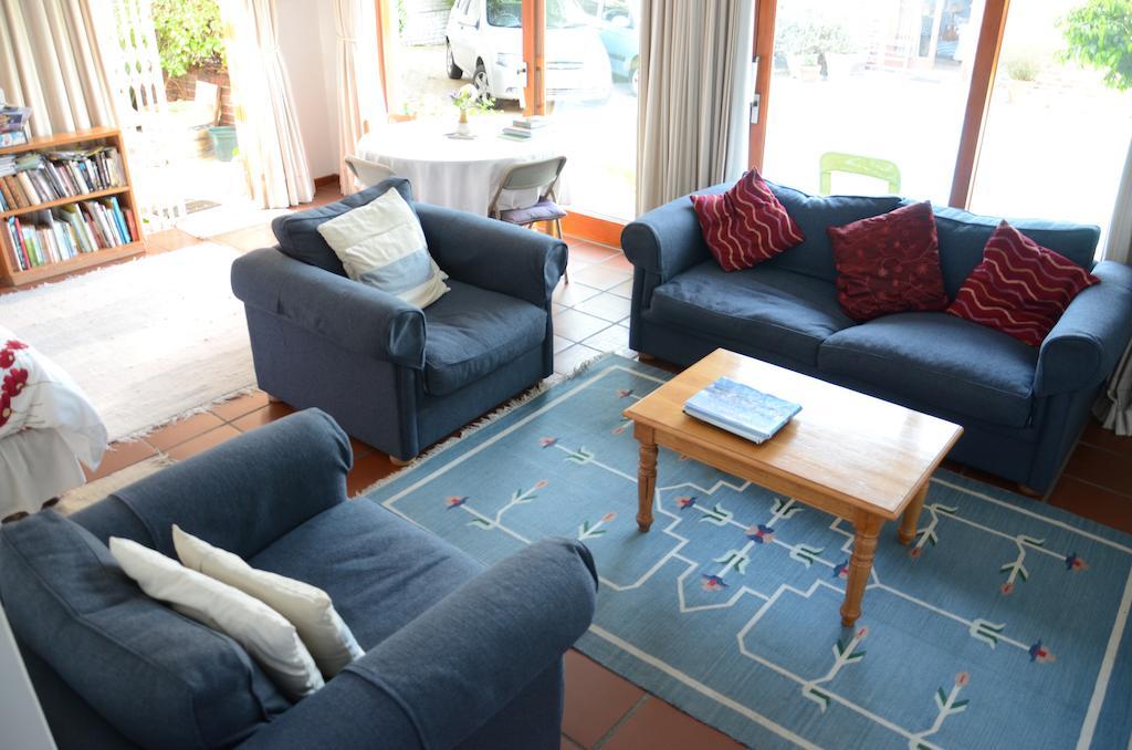 Robin'S Nest Apartman Fokváros Szoba fotó