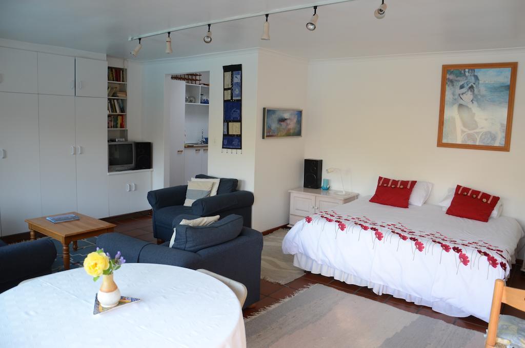 Robin'S Nest Apartman Fokváros Szoba fotó